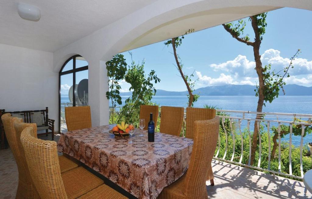 Apartment Franic Sućuraj Εξωτερικό φωτογραφία