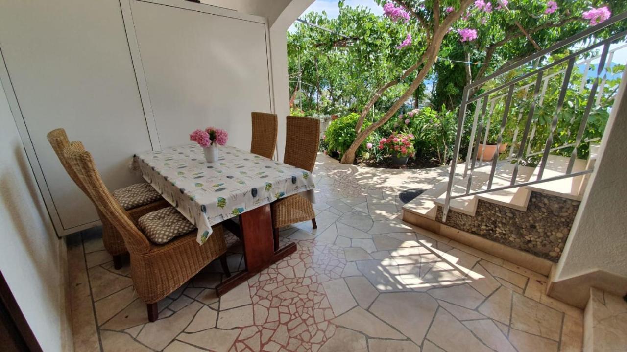 Apartment Franic Sućuraj Εξωτερικό φωτογραφία