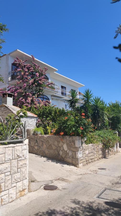 Apartment Franic Sućuraj Εξωτερικό φωτογραφία